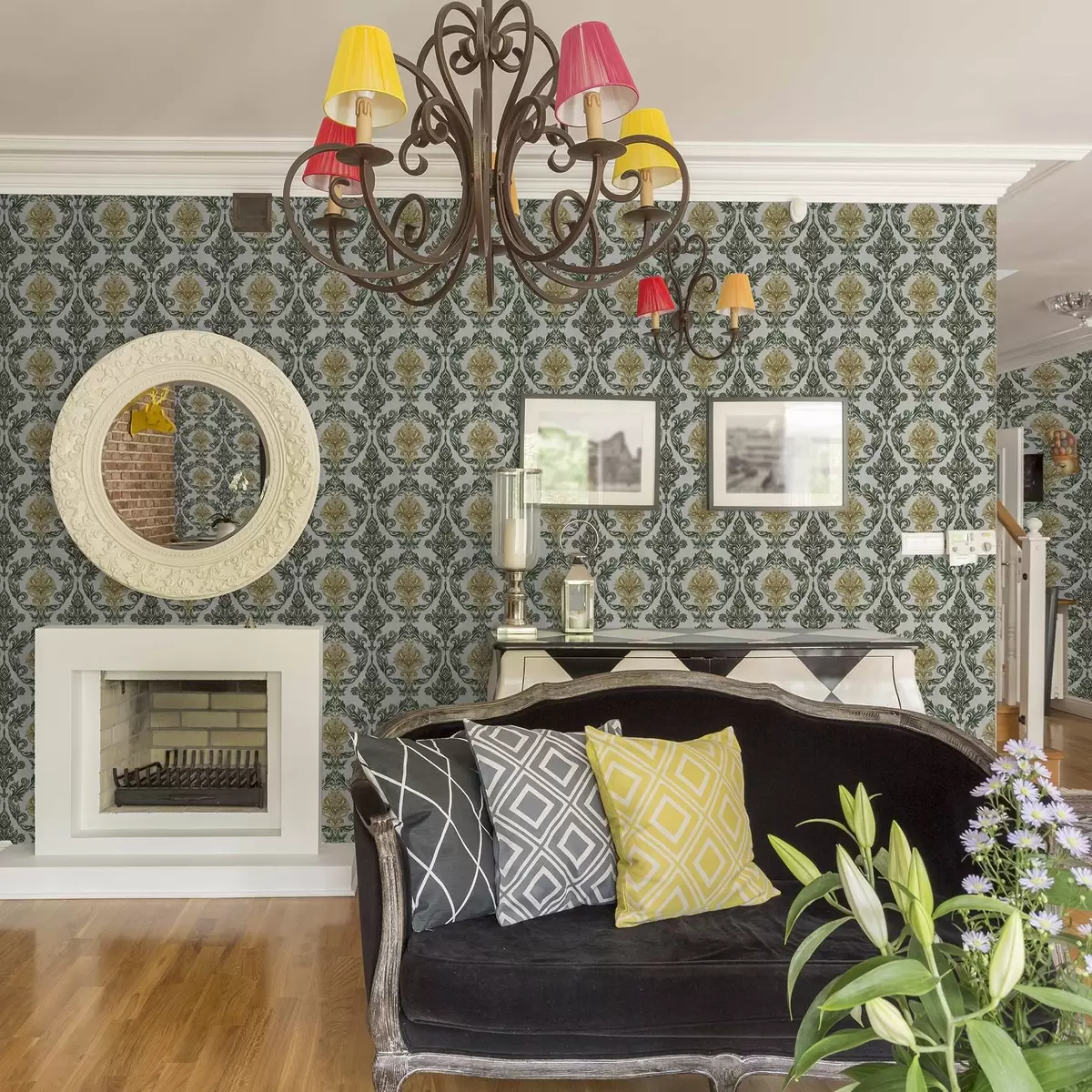 Tapeet Damask roheliste rullidega heledal taustal a00828v1