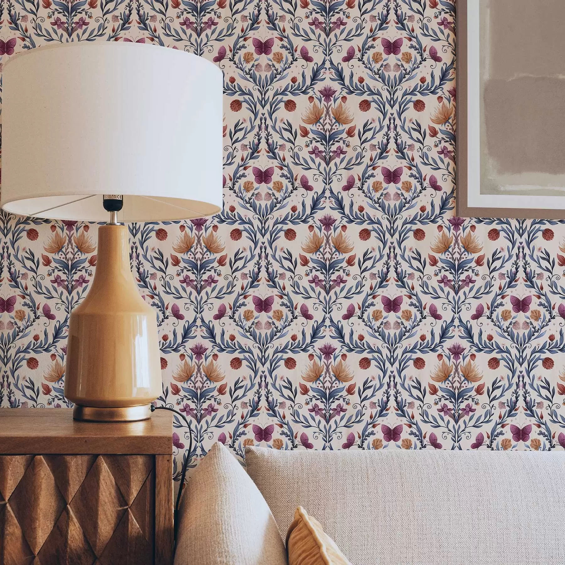 Fototapeedid Lilleline damask koos liblikatega pehme virsiku taustal a00926