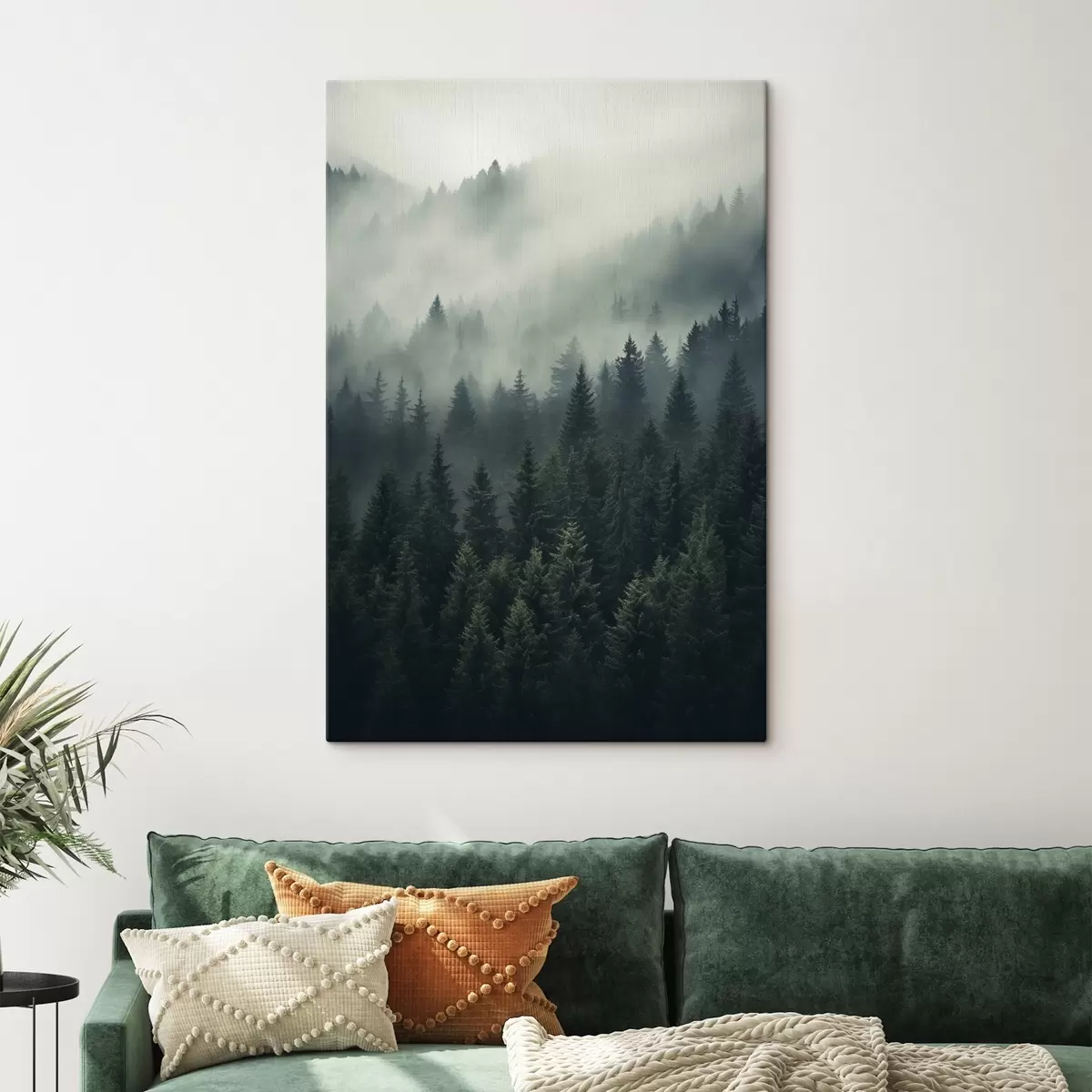 Pilt Udu veereb üle tiheda igihalja metsa s46512