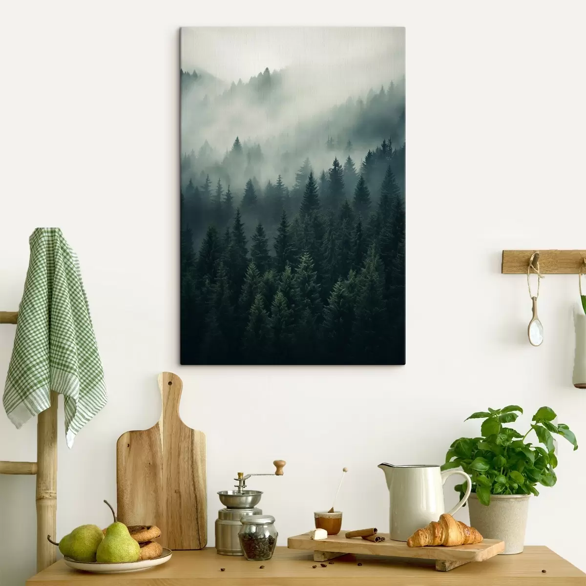 Pilt Udu veereb üle tiheda igihalja metsa s46512