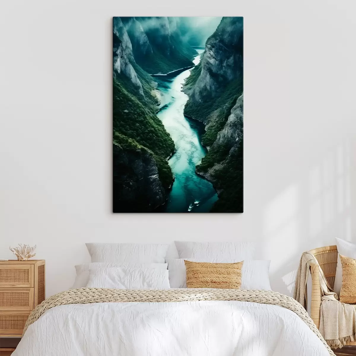 Pilt Kitsas kuristik, millest ülevalt voolab türkiissinine vesi s46522