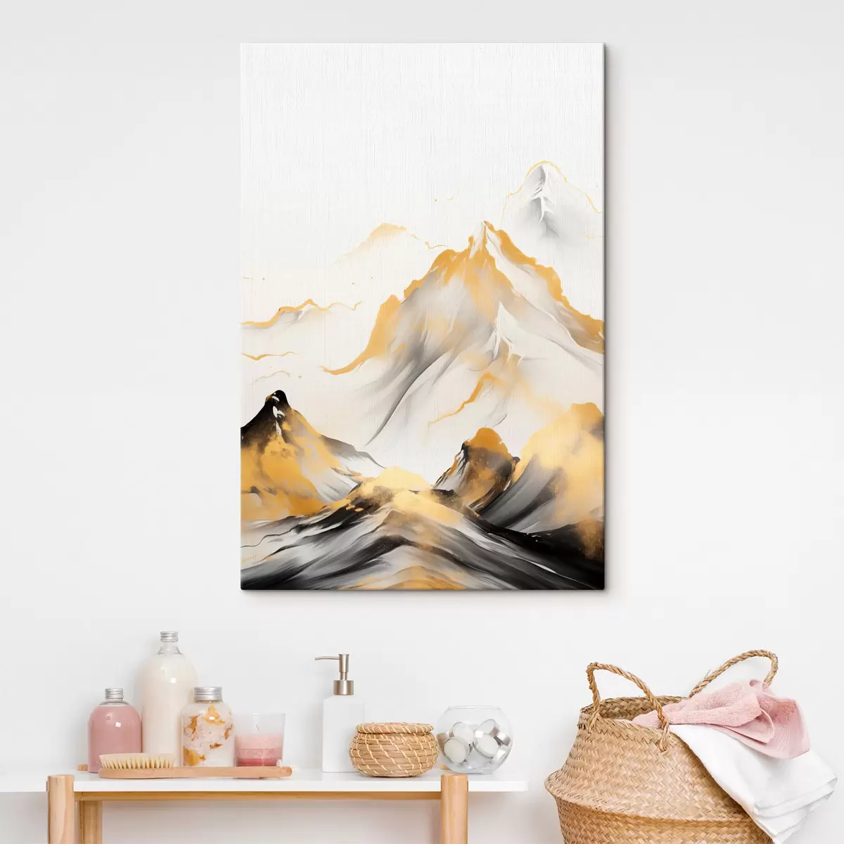 Pilt Tekstuuriga kollased ja mustad mäed lumiste tippudega, tušimaalistiilis, minimalistlik mäestik s46683