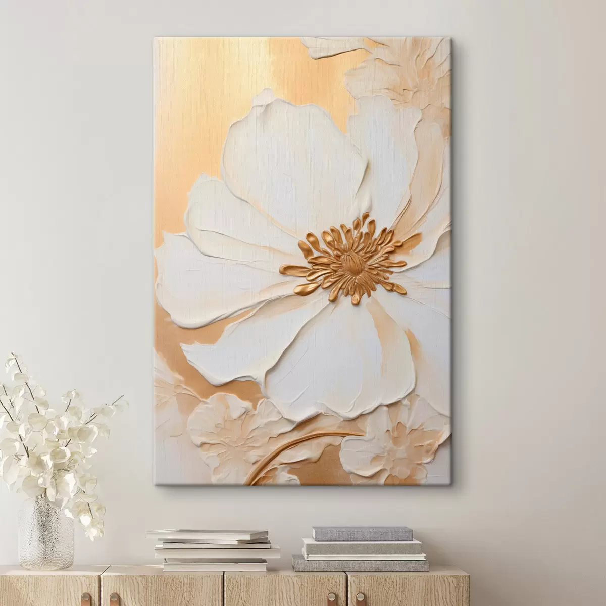 Pilt Valge õis õrnadele kroonlehtedele, paksud pintslitõmbedega imitatsioon, heleoranžil tekstuuriga taustal s46691