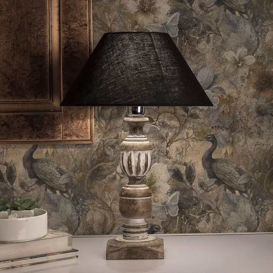 Fototapeedid Vananenud lillekollaaž paabulindude ja liblikatega a00897