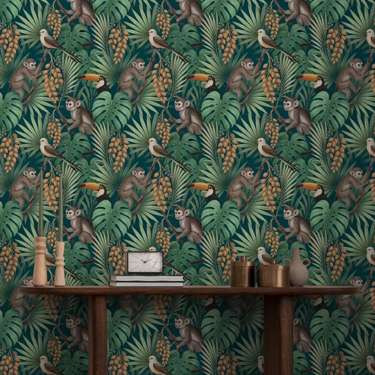 Tapeet Ahvid ja troopilised linnud tihedas džungli lehestikus a01037