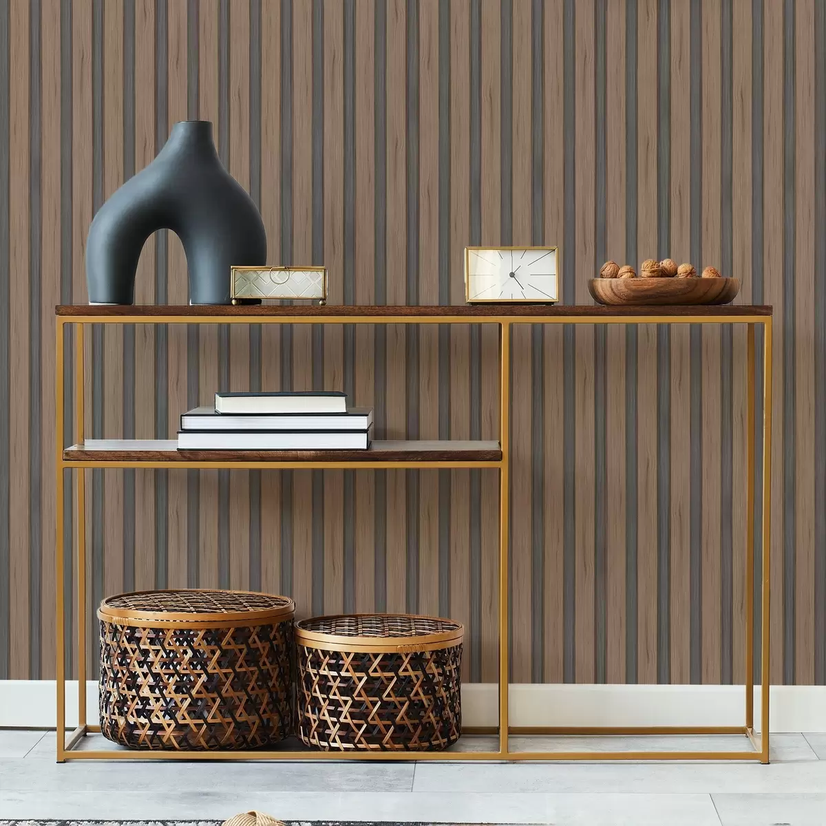 Tapeet Vertikaalsed puidust ribid tumedate sisetükkidega a01054