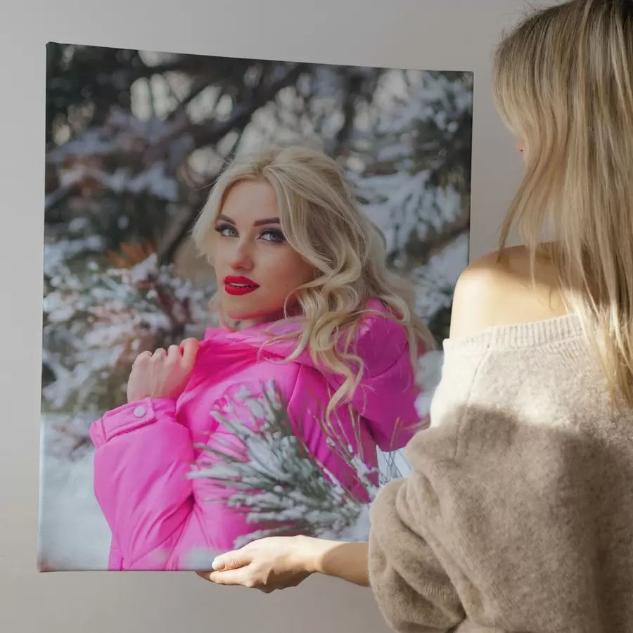 Pilt Tüdrukule fotost maalitud pildi kinkimine s47168