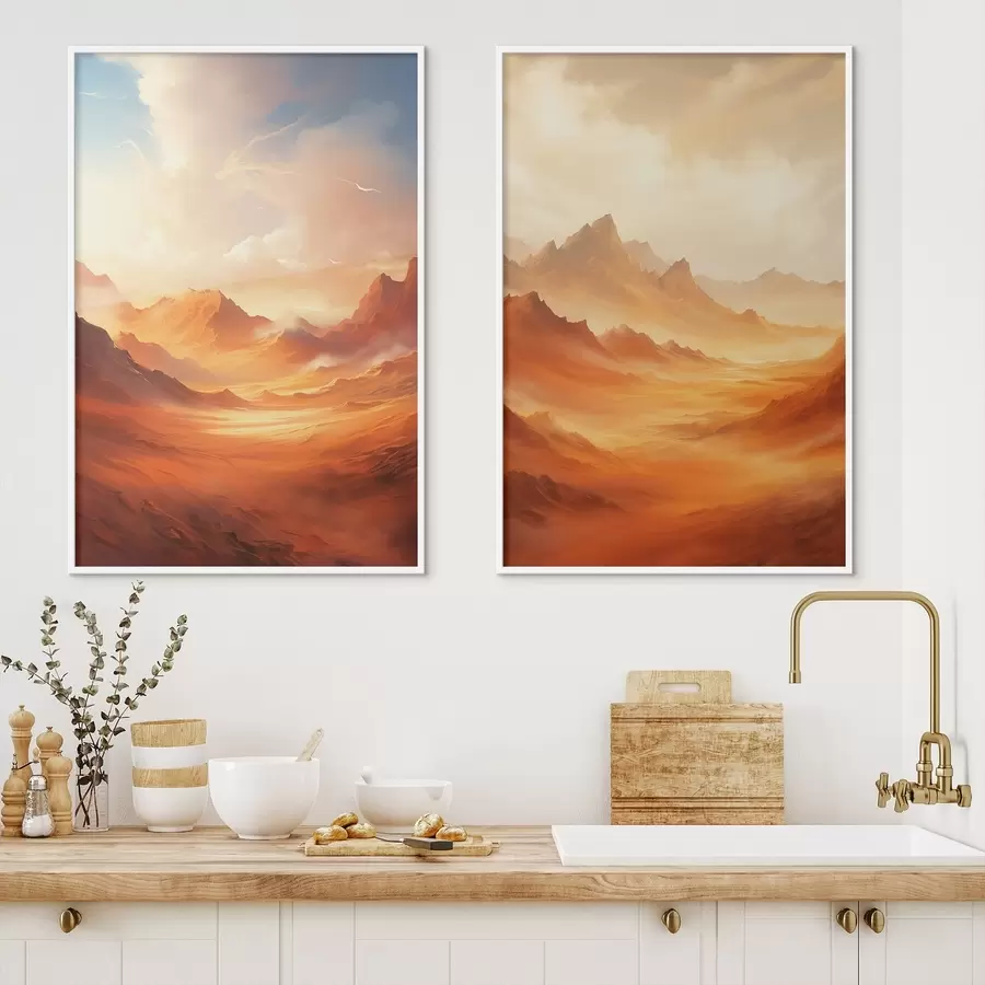 Fototapeedid Lai oranž kõrbe maastik, kus kõrguvad kaljused mäed uduse, päikesepaistelise taeva all, millel on õhukesed pilved. d01122