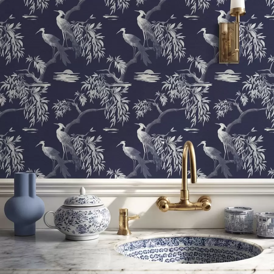 Fototapeedid Linnud oksal tumesinisel taustal a01116v1