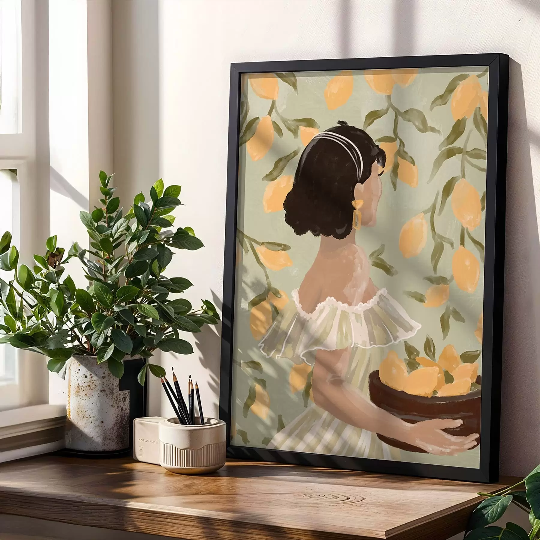 Fototapeedid Naine, kes hoiab käes kaussi sidrunitega f48023