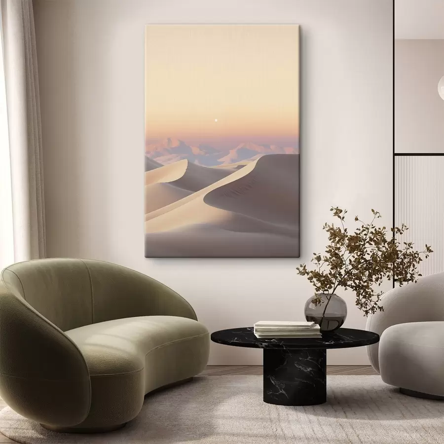 Pilt Kõrbe maastik pehme pastellse taeva all, lainetavad liivaluited, taustal kauguses mäed s47865