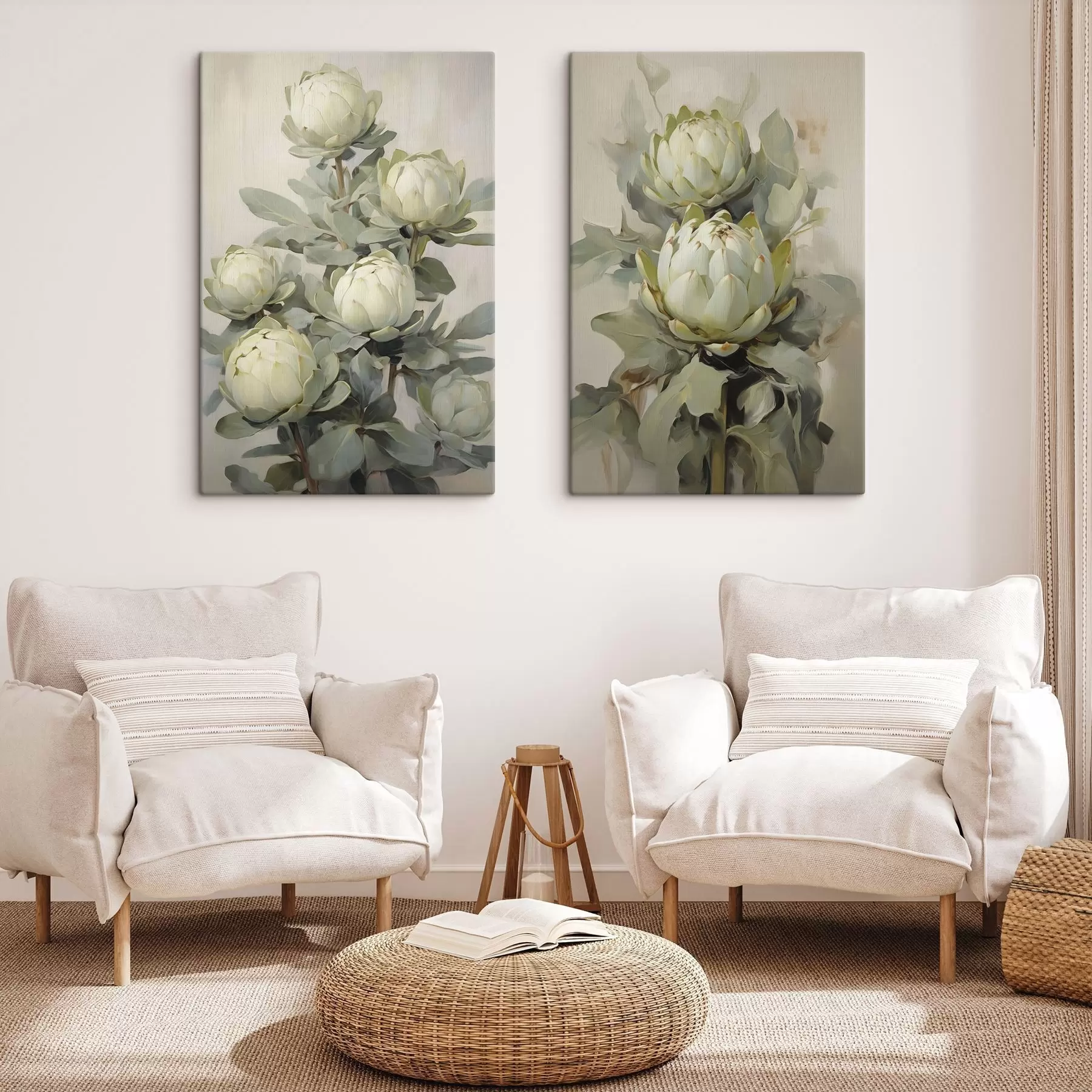 Pilt Maalistiil, milles on kujutatud mitu valget protea-lille suurete roheliste lehtedega heledal taustal. m30051