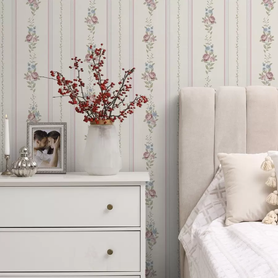 Fototapeedid Triibuline lillemustriga pehmetes toonides a01130