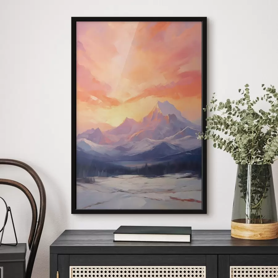 Fototapeedid Lumised mäetipud erksavärvilise oranži ja roosa taeva all, millel ujuvad pilved f48741