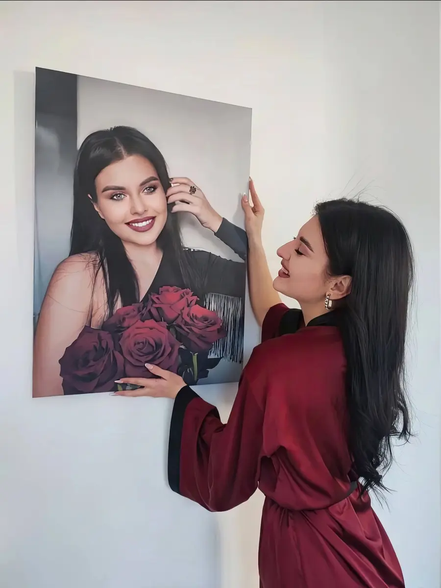 Pilt Naeratus, välguga pildistamine ja huulepulk s31864