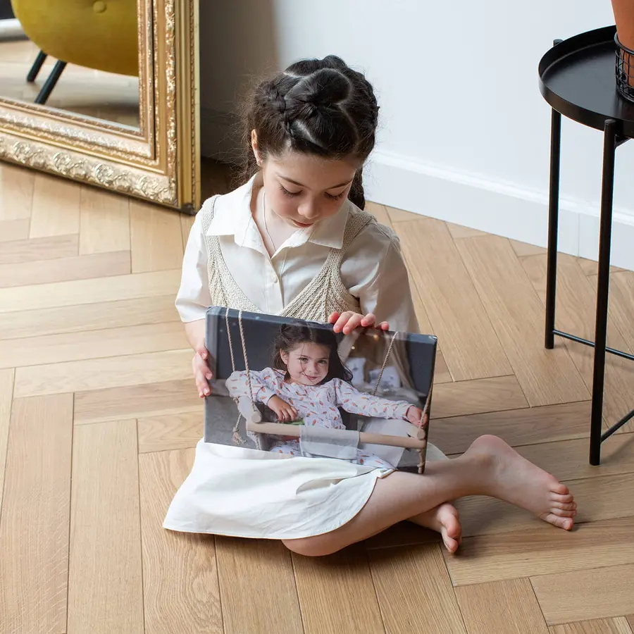 Pilt Valge, orel ja puit s32018