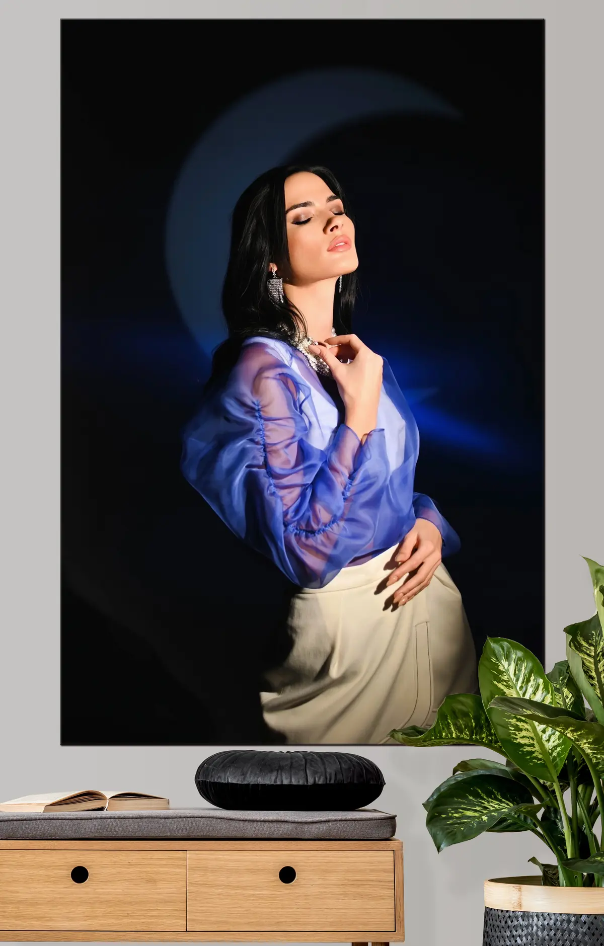 Pilt Juuksed, varrukad ja žest s33210