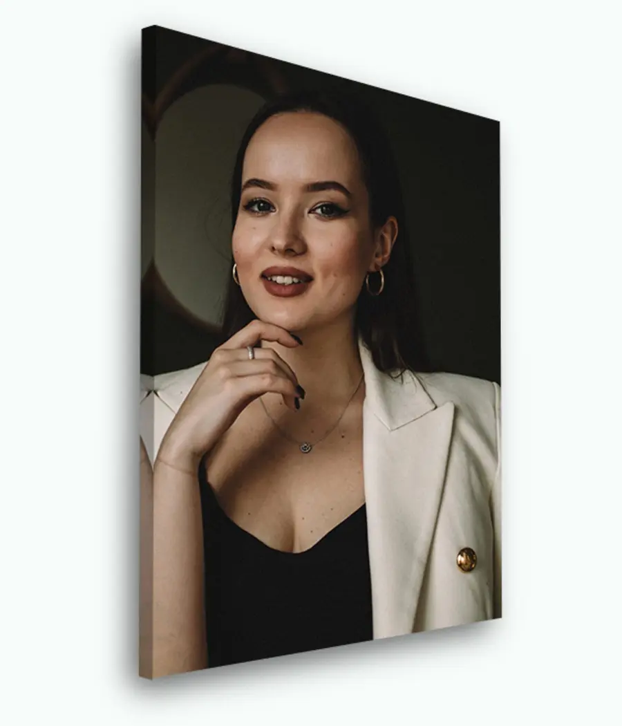 Pilt Nägu, juuksed ja huuled s33379