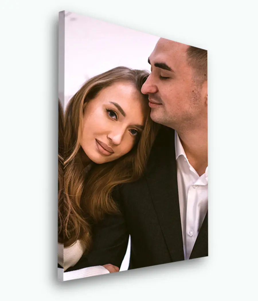 Pilt Naerata, taim ja lillepott s33386