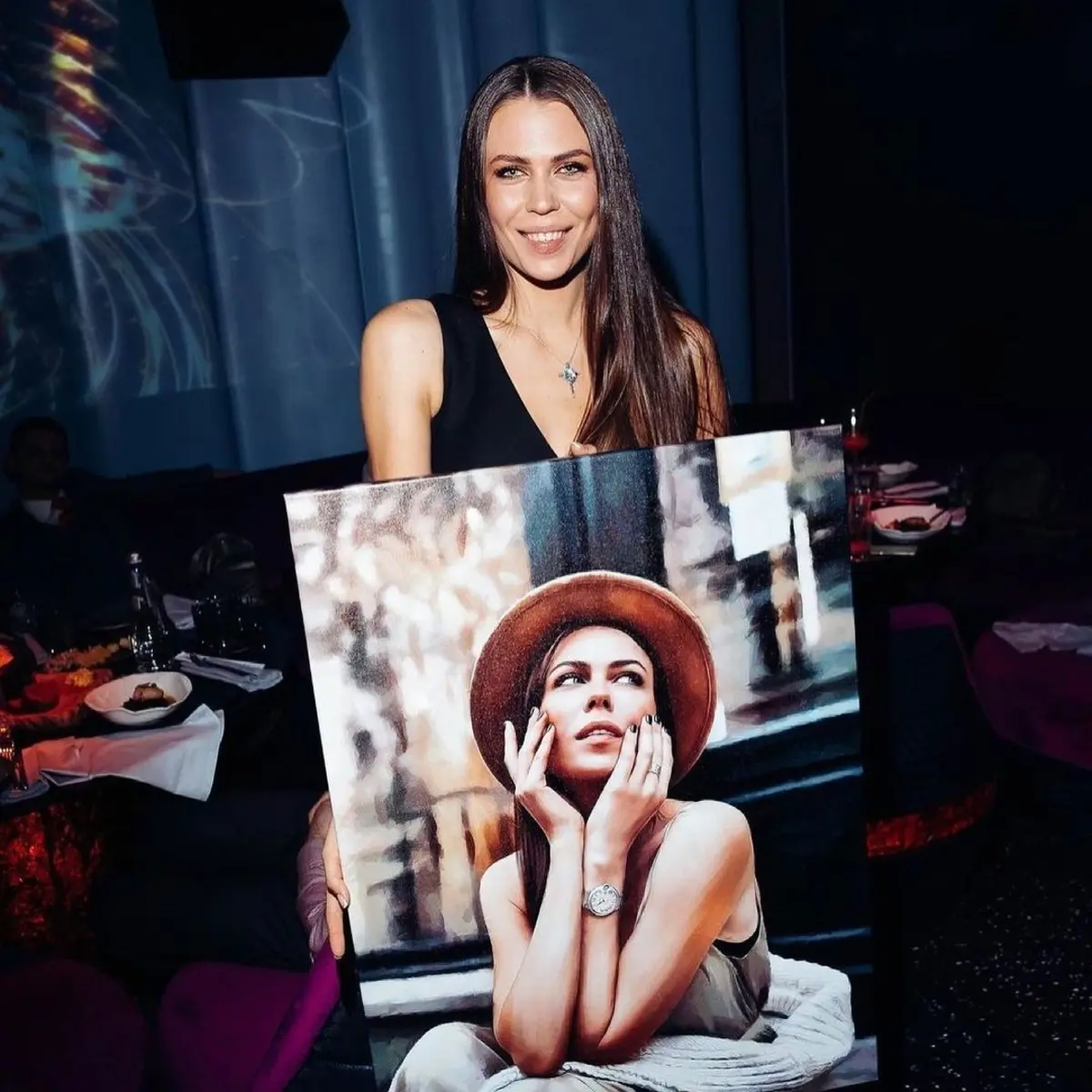 Pilt Naeratus, välguga pildistamine ja huulepulk s34676