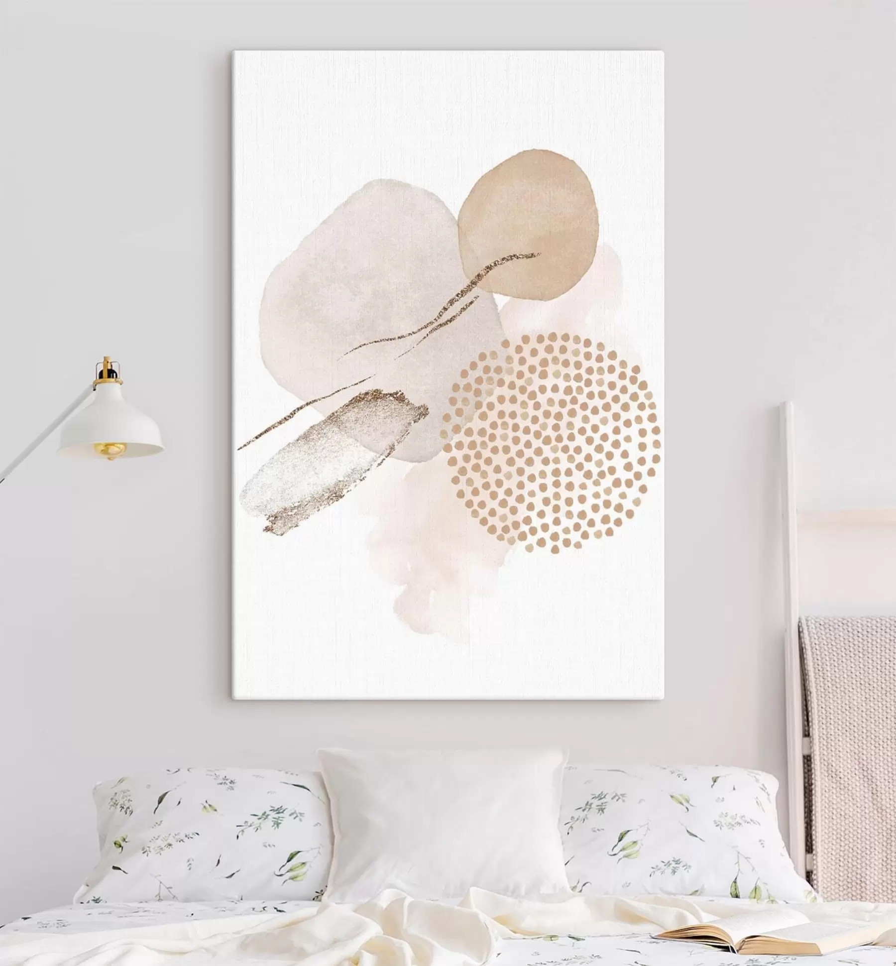 Fototapeedid Beež ja roosa põsepuna valgel taustal s35990