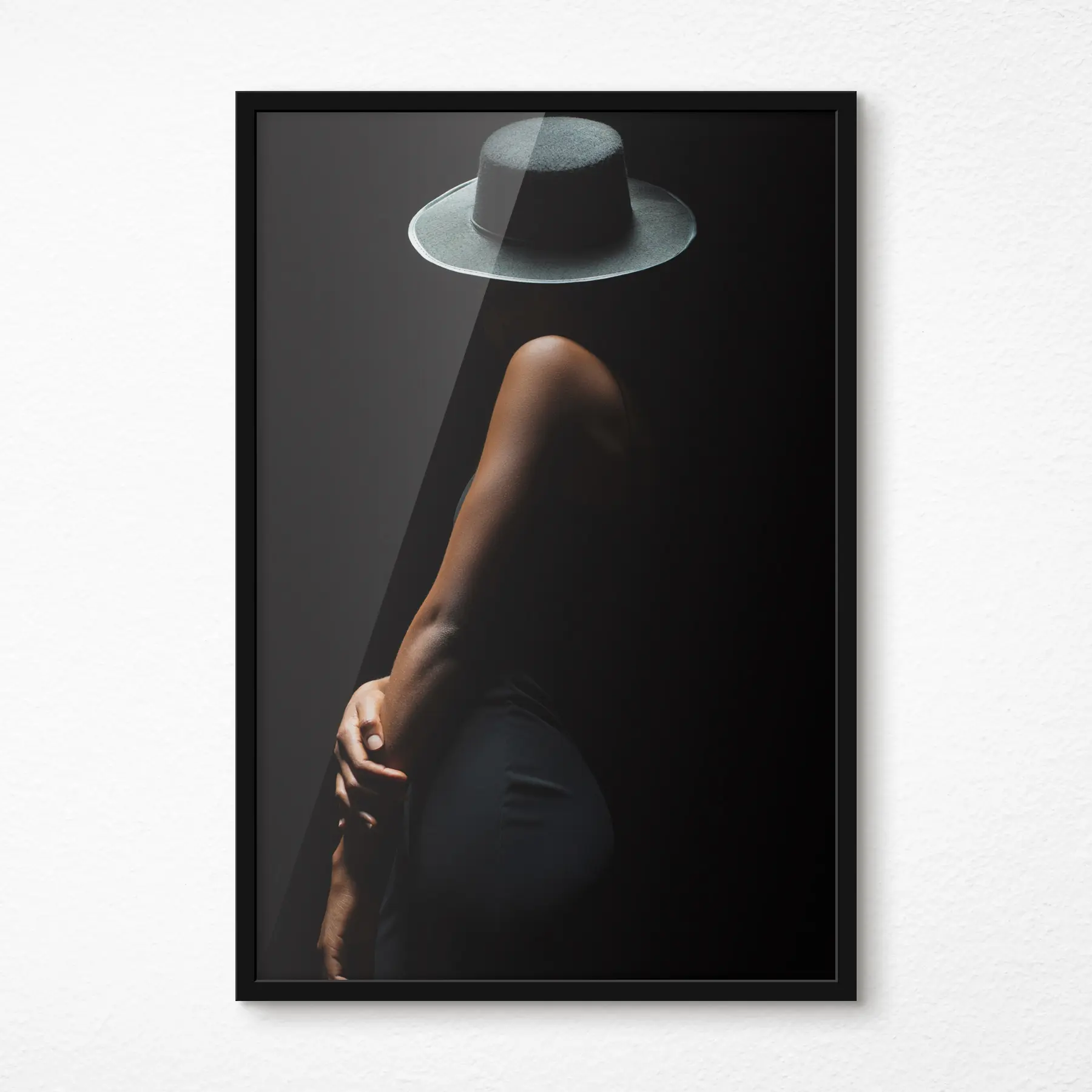 Fototapeedid Salapärane siluett pimeduses f34464