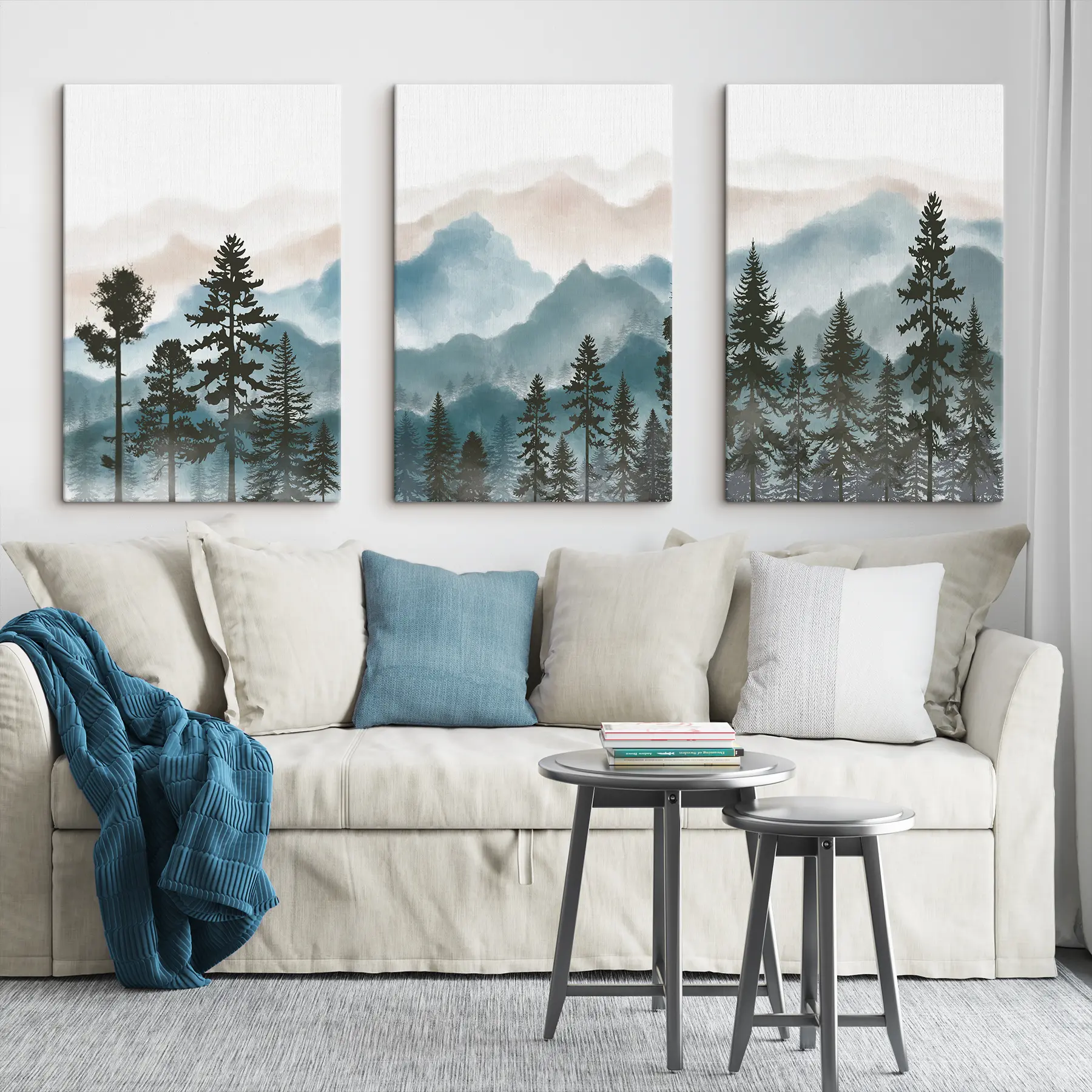 Pilt Rahulikud mäed ja siluetina paistvad puud m00244