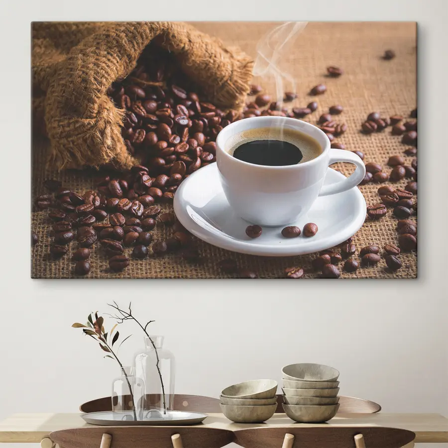 Pilt Värskelt keedetud kohv ja kohvioad s37172