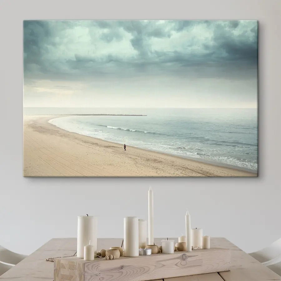 Pilt Üksindus rahuliku ranniku ääres s37470